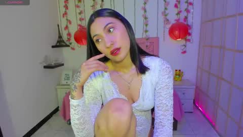 Snapshot of venus_latin_01 chatting on 03-03-25, 01:20 Mary online show from 03-03-25, 01:20