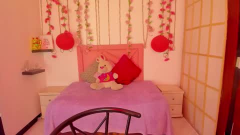 Mary online show from 12-18-25, 07:53