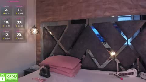 Snapshot of venus_velez chatting on 04-25-26, 11:57 Venus online show from 04-25-26, 11:57