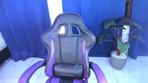 venus_velvet online show from 10-08-25, 04:04