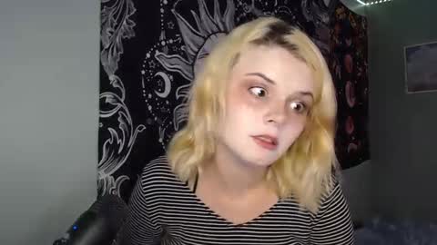 Miss Venus online show from 09-23-25, 03:31