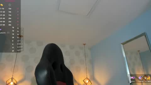 Snapshot of venusgreys1 chatting on 05-12-26, 12:02 VENUS online show from 05-12-26, 12:02