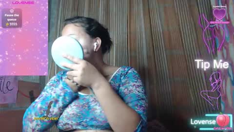 Snapshot of venuslovelatina chatting on 03-27-26, 08:26 venuslovelatina online show from 03-27-26, 08:26