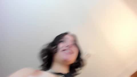 Snapshot of venuss09_s chatting on 10-11-25, 01:09 venuss online show from 10-11-25, 01:09