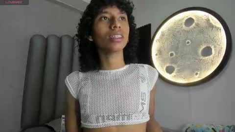 Snapshot of venuss_03 chatting on 10-17-25, 03:53 venuss_03 online show from 10-17-25, 03:53