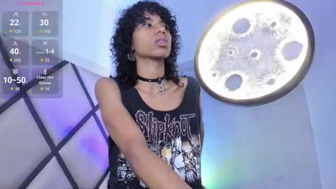 Snapshot of venuss_03 chatting on 12-02-25, 03:23 venuss_03 online show from 12-02-25, 03:23