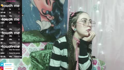  . .      online show from 12-04-24, 11:24