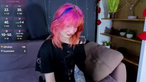 Erica online show from 03-05-26, 08:05