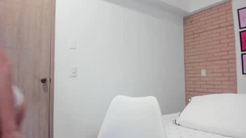 Snapshot of vera_fernandez chatting on 01-29-25, 10:53 Vera online show from 01-29-25, 10:53