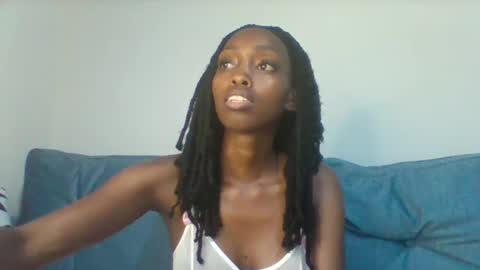 Snapshot of verabright chatting on 09-22-25, 09:28 verabright online show from 09-22-25, 09:28