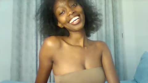 Snapshot of verabright chatting on 10-10-25, 06:51 verabright online show from 10-10-25, 06:51