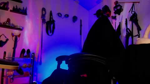 mistress VERESSKA ARDILA online show from 04-18-26, 07:07