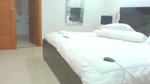 vergagolosa22 online show from 10-09-25, 03:48