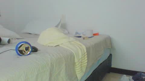 Snapshot of vergagolosa22 chatting on 04-11-26, 09:57 vergagolosa22 online show from 04-11-26, 09:57