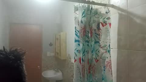 vergarosa80 online show from 04-21-26, 09:26