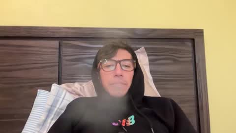 Snapshot of vergasjuan chatting on 01-11-26, 08:25 Juan Vergas online show from 01-11-26, 08:25