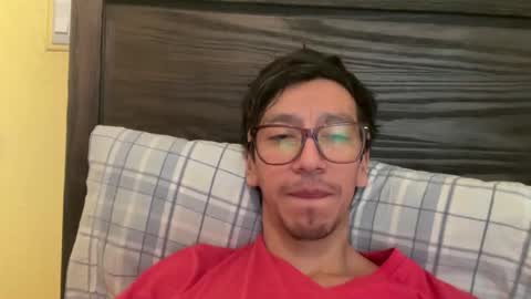 Snapshot of vergasjuan chatting on 02-15-26, 02:14 Juan Vergas online show from 02-15-26, 02:14