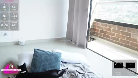 vero_cam online show from 02-13-25, 07:42