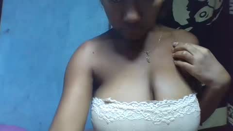 Snapshot of verolla31 chatting on 01-12-25, 02:09 verolla31 online show from 01-12-25, 02:09