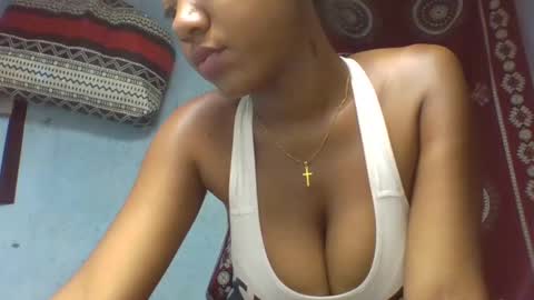 Snapshot of verolla31 chatting on 02-12-25, 05:37 verolla31 online show from 02-12-25, 05:37