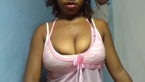 Snapshot of verolla31 chatting on 03-09-25, 02:32 verolla31 online show from 03-09-25, 02:32