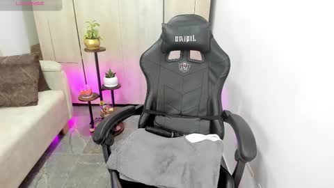 Catalina online show from 01-17-26, 12:37