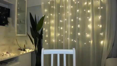 Lolitalolz online show from 12-29-24, 05:12