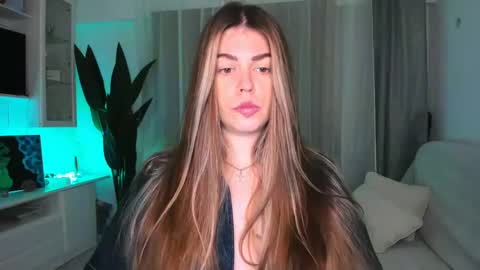 Lolitalolz online show from 03-10-25, 03:52