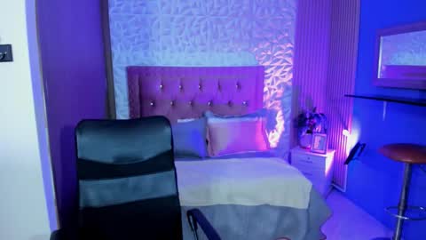 VERONICA online show from 10-20-25, 06:08