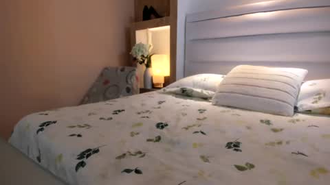 Snapshot of veronica_garciaa chatting on 02-20-25, 11:20 Johovanna online show from 02-20-25, 11:20