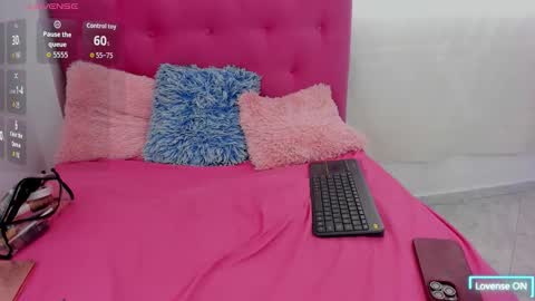 Veronica online show from 03-14-26, 06:35