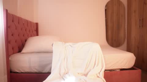 Veronica online show from 02-09-26, 01:59