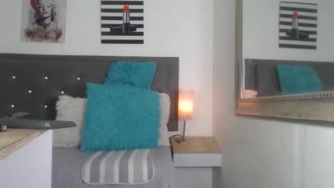 Veronica online show from 03-28-26, 07:46