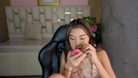 veronicaa_s online show from 05-16-26, 08:07