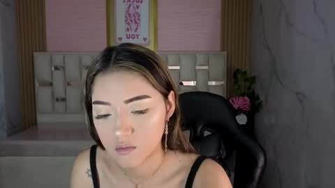 veronicaa_s online show from 05-28-26, 08:17