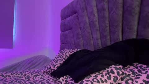 Miss Veronica dussan  Tw Veronicasm     IG Ashveronica  online show from 02-08-25, 11:44