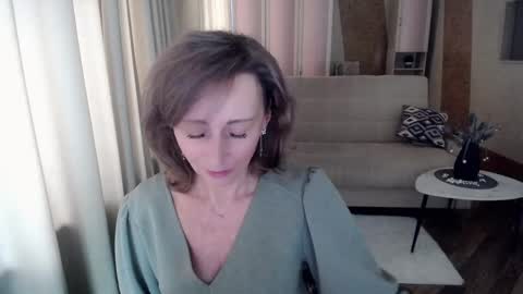 Helen online show from 02-19-25, 04:55