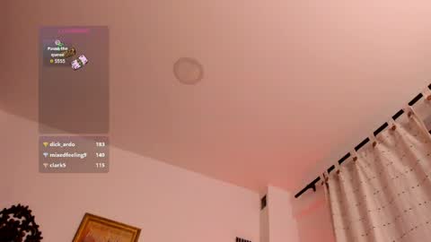 Snapshot of veronicagilss chatting on 05-31-26, 11:39 Veronica Gills online show from 05-31-26, 11:39