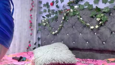 Snapshot of veronicaqueen2 chatting on 09-23-25, 07:28 veronicaqueen2 online show from 09-23-25, 07:28