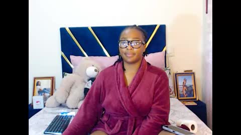 Snapshot of veronicarod1 chatting on 03-06-26, 04:31 veronicarod1 online show from 03-06-26, 04:31