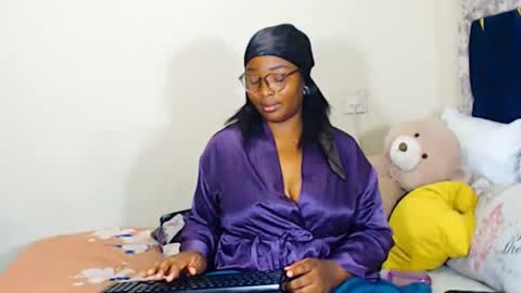 Snapshot of veronicarod1 chatting on 04-21-26, 02:51 veronicarod1 online show from 04-21-26, 02:51