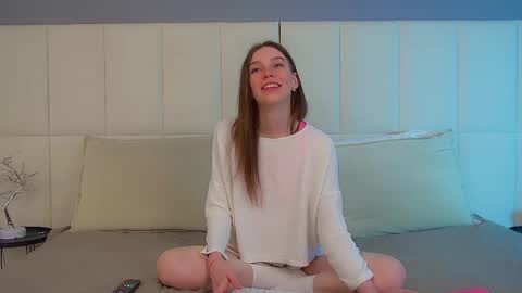 Veronica online show from 05-20-26, 06:36