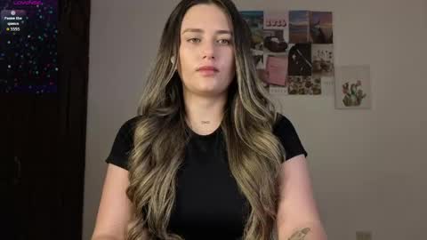 Snapshot of veronika__winslow_ chatting on 06-07-26, 05:22 Vero online show from 06-07-26, 05:22