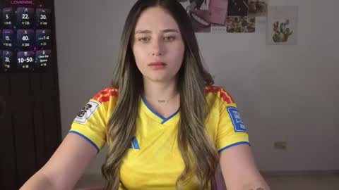 Snapshot of veronika__winslow_ chatting on 07-04-26, 07:14 Vero online show from 07-04-26, 07:14