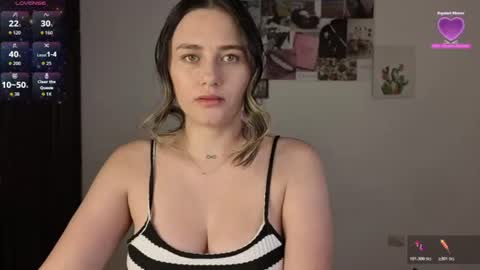 Snapshot of veronika__winslow_ chatting on 07-15-26, 08:08 Vero online show from 07-15-26, 08:08
