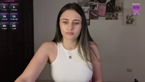 Snapshot of veronika__winslow_ chatting on 07-17-26, 06:09 Vero online show from 07-17-26, 06:09
