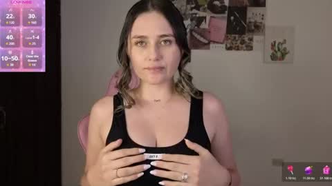 Snapshot of veronika__winslow_ chatting on 07-29-26, 12:42 Vero online show from 07-29-26, 12:42
