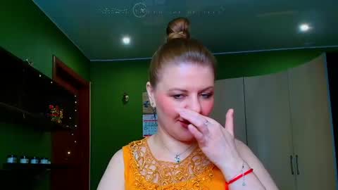 VeronikawGold online show from 06-15-26, 07:49