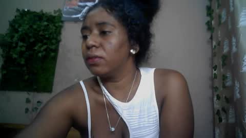 Snapshot of verronique1511 chatting on 06-16-26, 04:15 verronique1511 online show from 06-16-26, 04:15