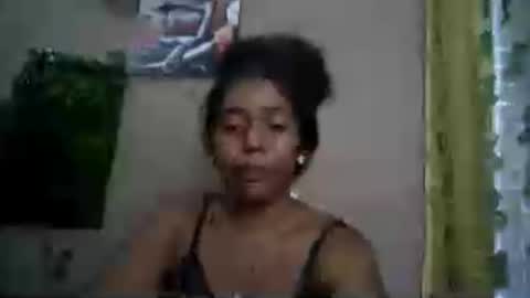 Snapshot of verronique1511 chatting on 06-19-26, 04:50 verronique1511 online show from 06-19-26, 04:50